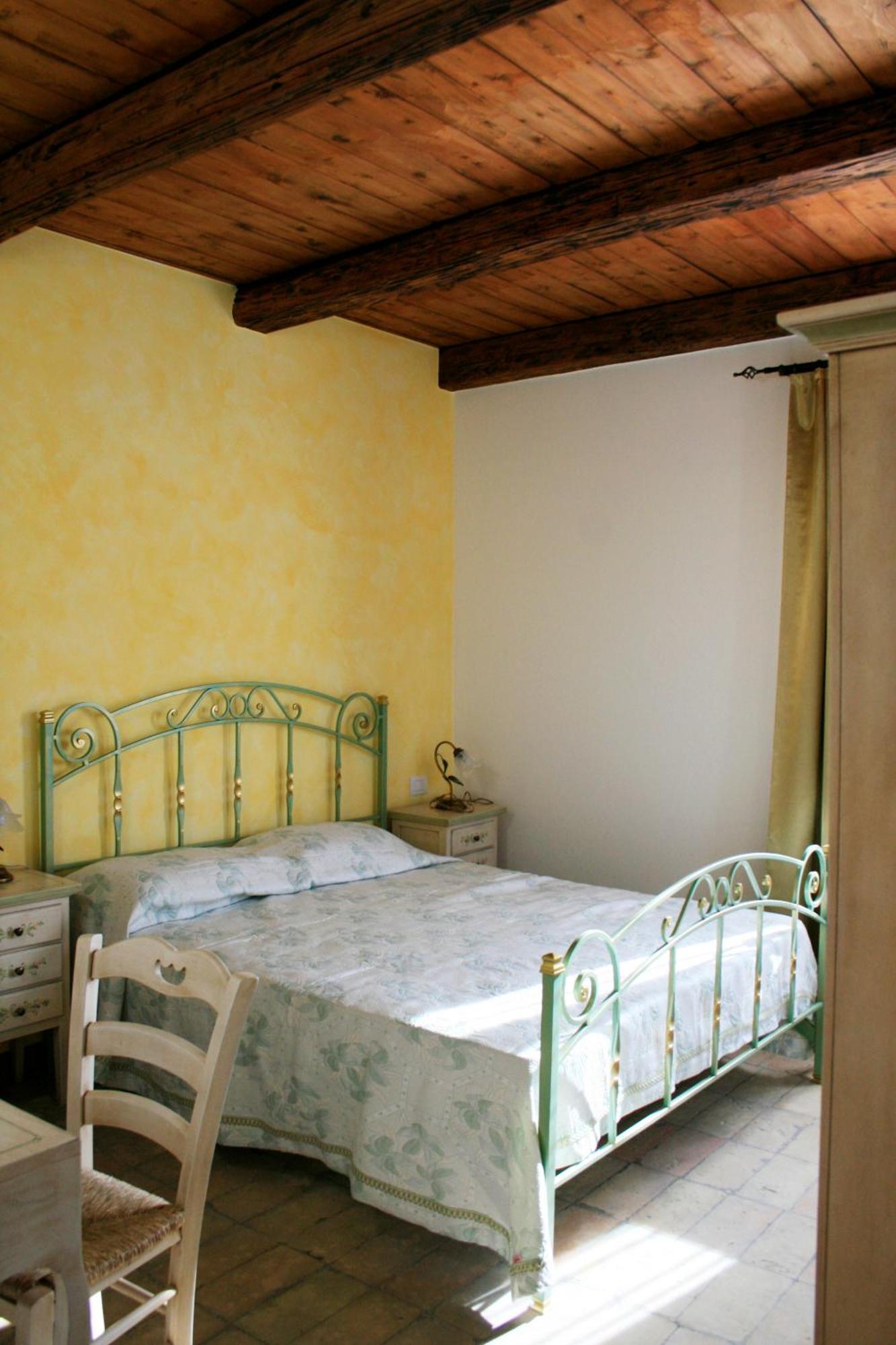 Отель Agriturismo Fara Montegiorgio Номер фото