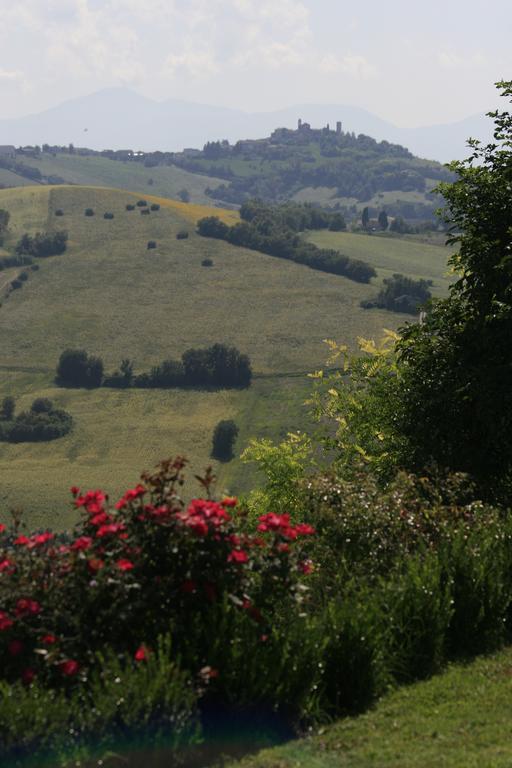 Отель Agriturismo Fara Montegiorgio Экстерьер фото