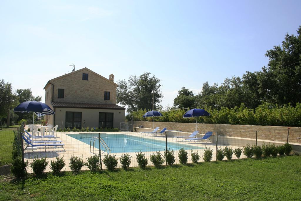 Отель Agriturismo Fara Montegiorgio Экстерьер фото